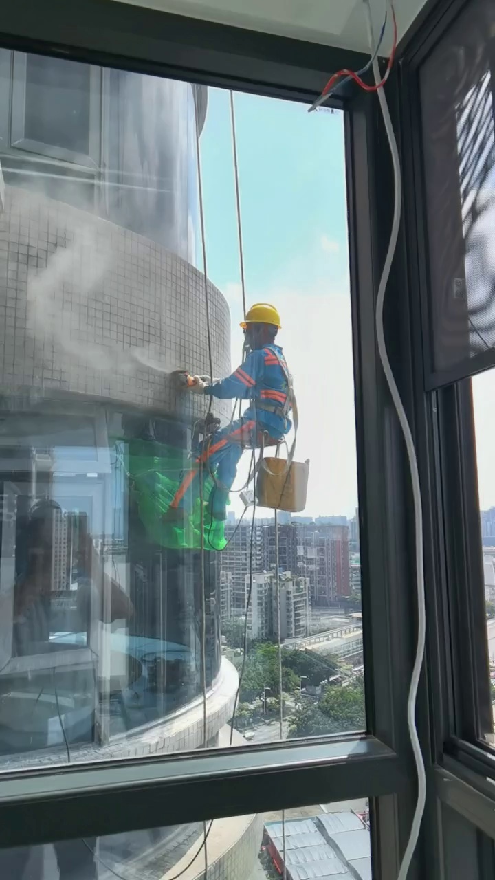 https://g4-img-all.oss-cn-beijing.aliyuncs.com/video/50113878/e46e5efdfd4ebd8e4b3a7a8a44810a39.mp4?x-oss-process=video/snapshot,t_1000,f_jpg