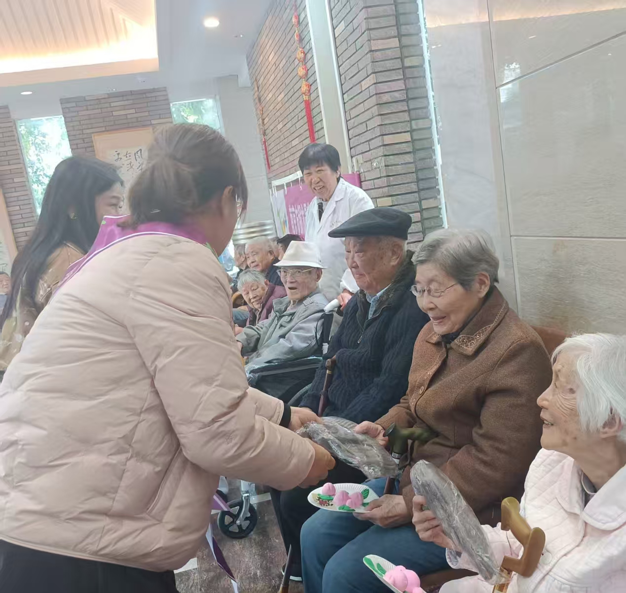 秦淮区社区养老院推荐，雅禾养老院服务特色有哪些