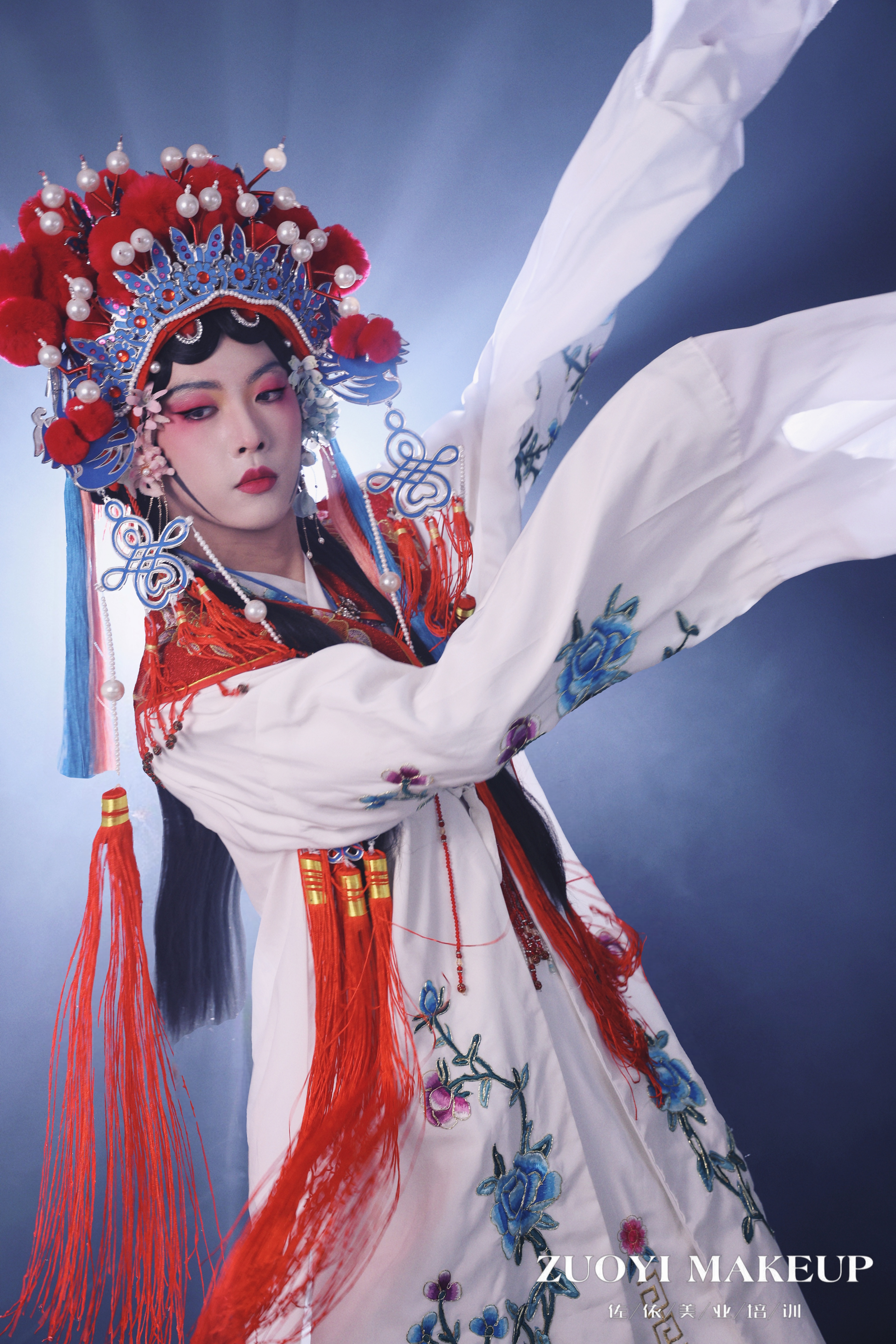 佐依美妆教育南昌校区化妆培训课程好不好用，价格贵吗？