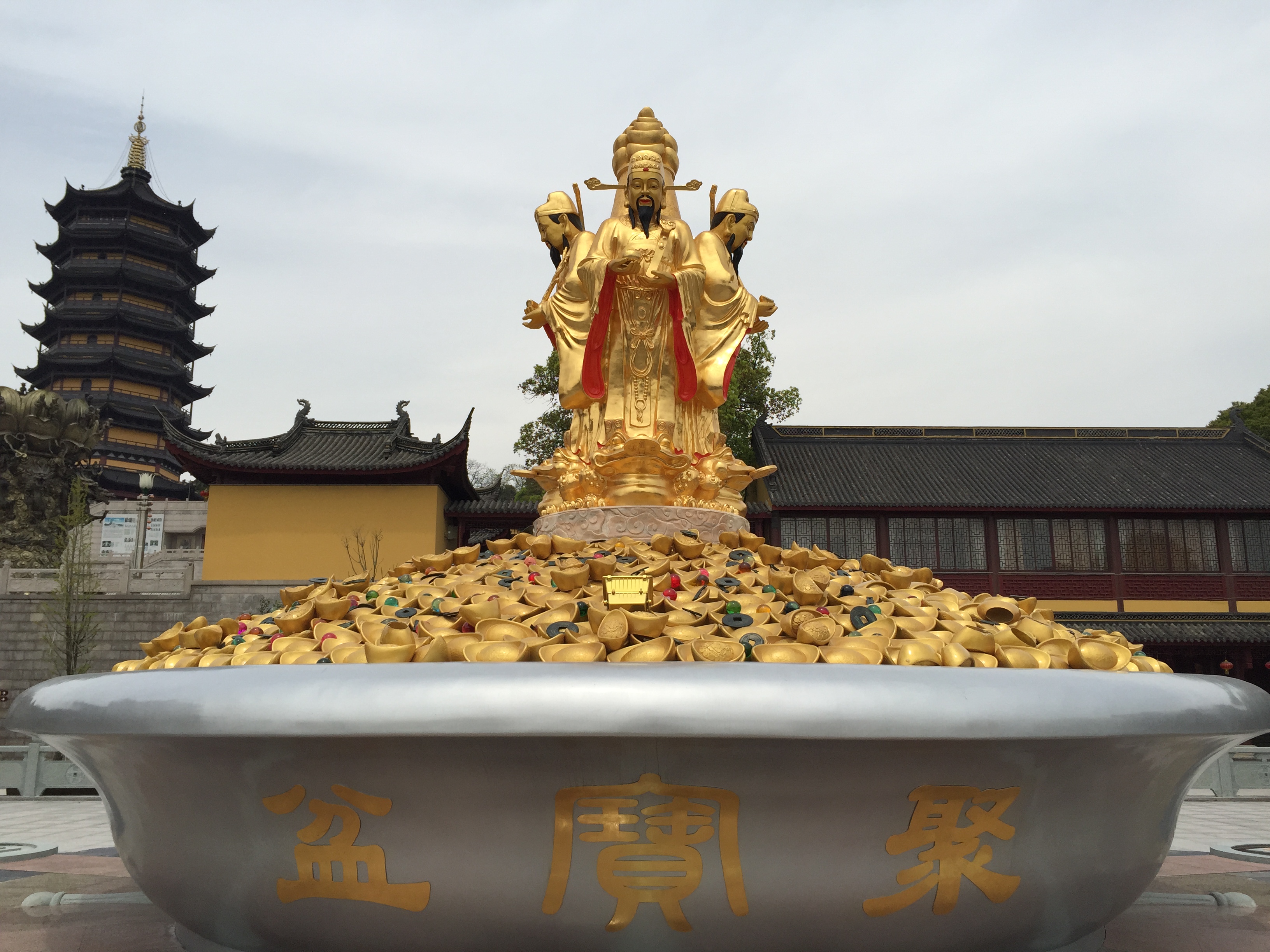 佛像贴金专业供应商：2026年靠谱源头工厂避坑挑选指南