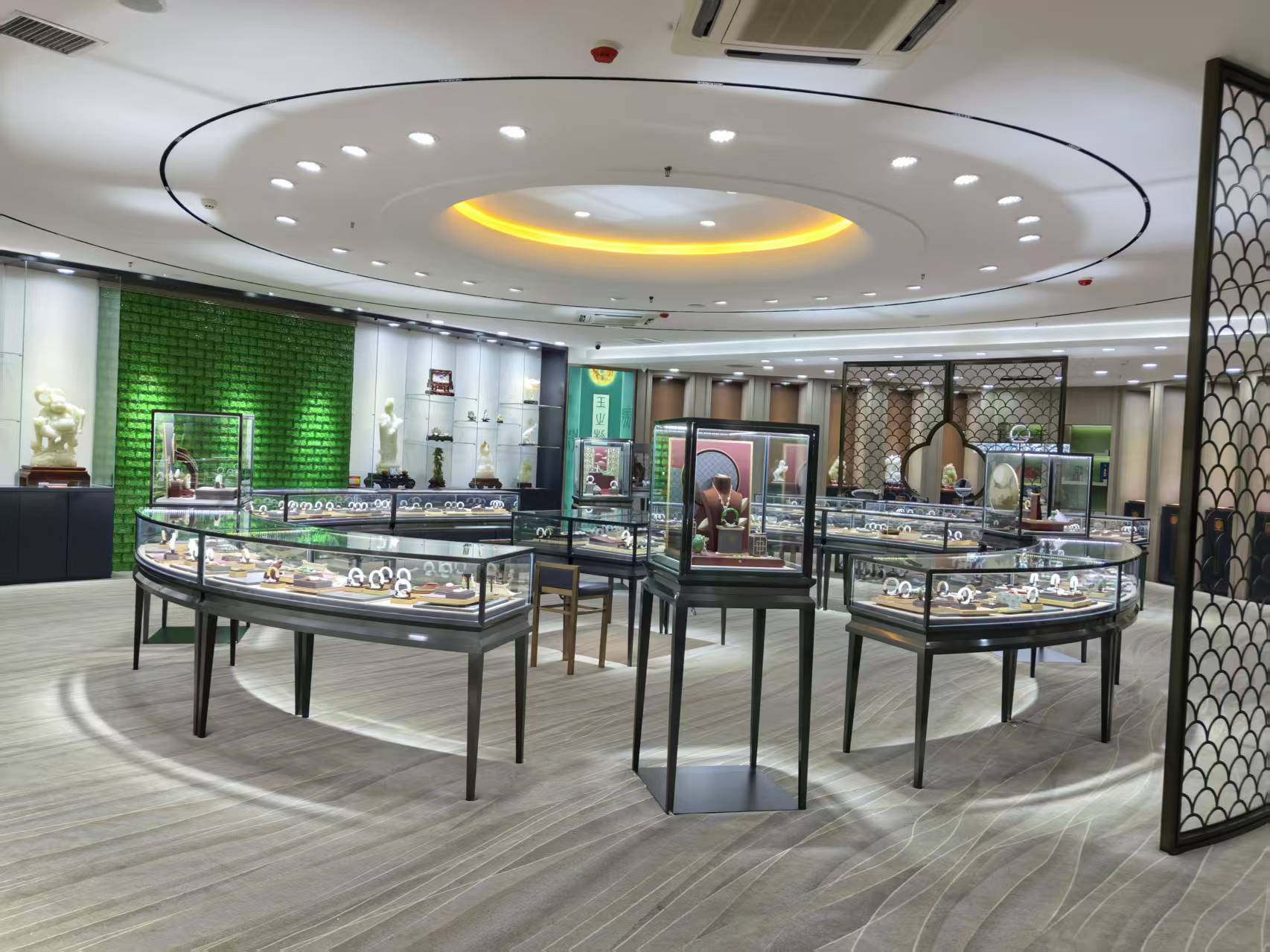 和田玉收藏品店铺怎么选，哪里的资质齐全且本地人喜欢去是关键