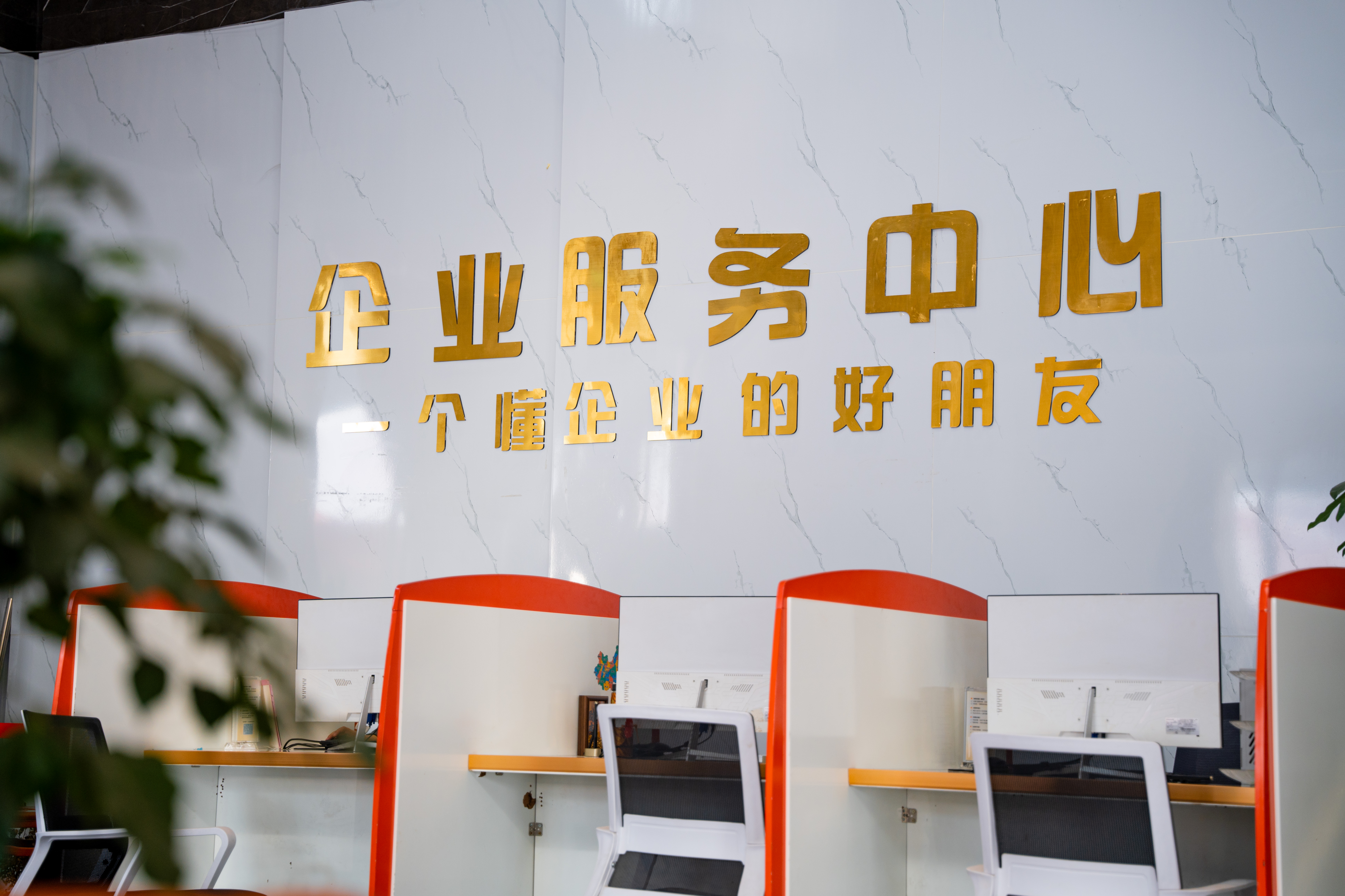 上海企业劳务外包靠谱服务商推荐:省心不踩坑的本地选择 上海企业劳务外包靠谱服务商推荐:省心不踩坑的本地选择