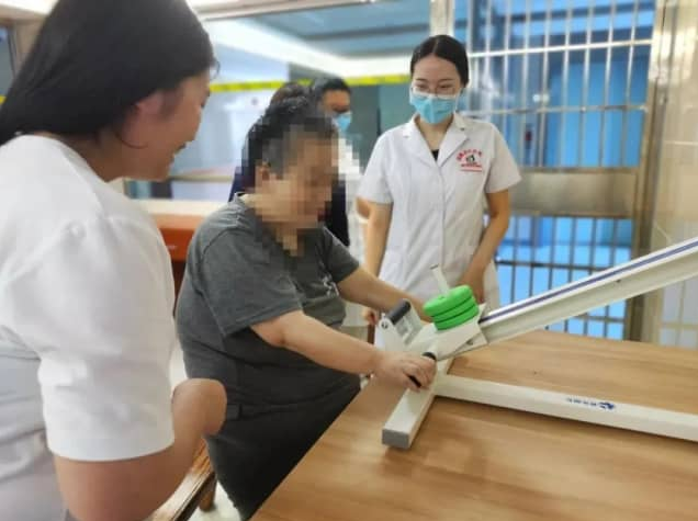 国德老年医院治疗老年病，性价比高吗?