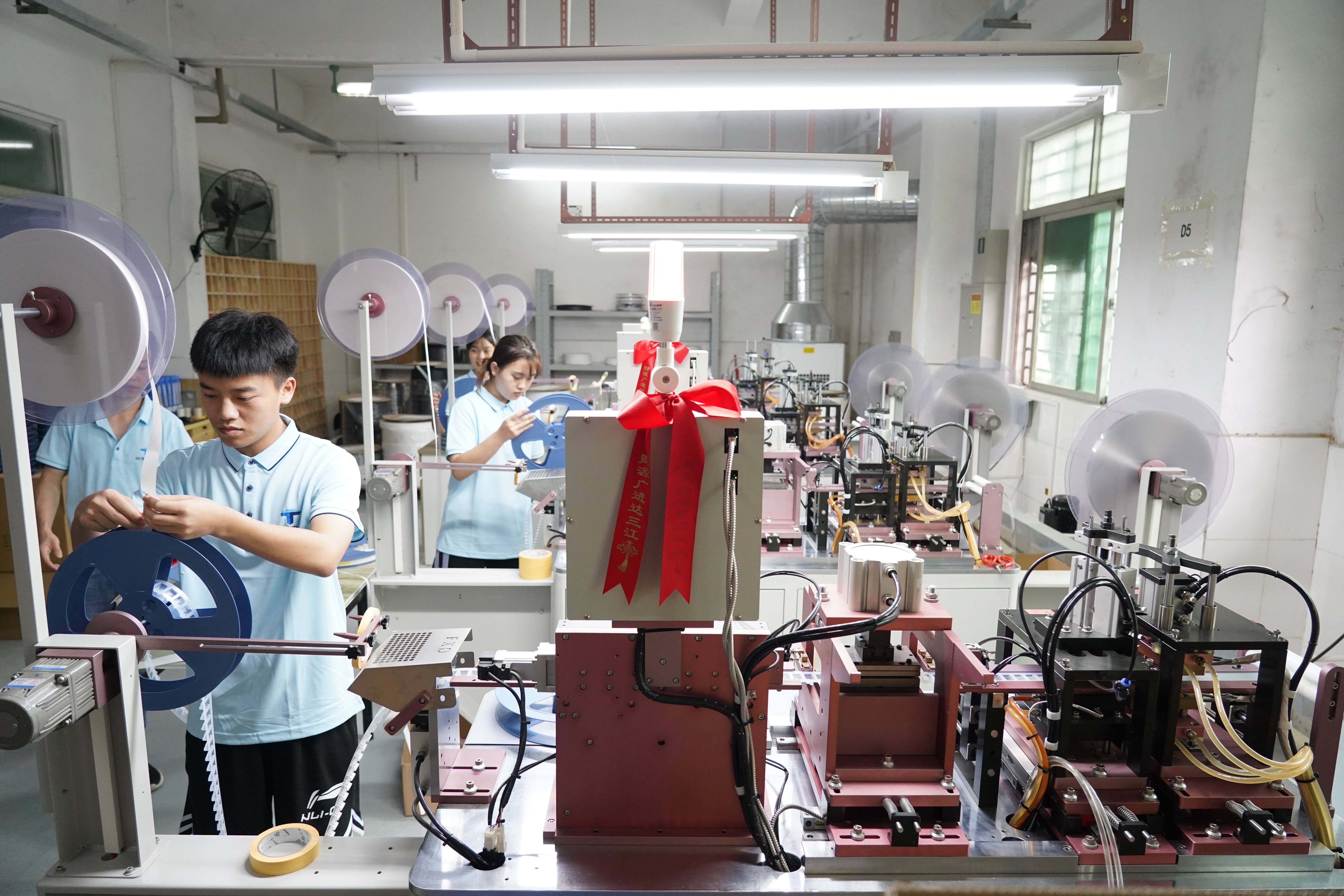深圳双塑排针定制源头厂家怎么挑？针长塑高公差控制要看清