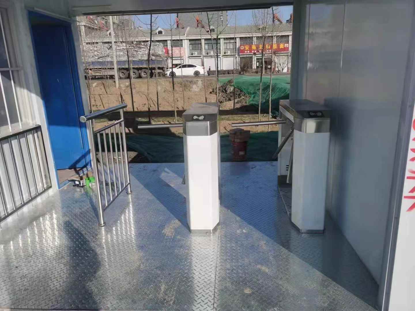 人脸识别门禁闸机厂家直销，捷诺靠谱吗