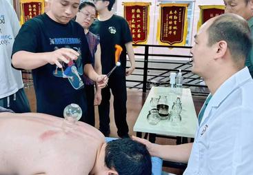 深聊学完能直接上手的推拿正骨培训多少钱