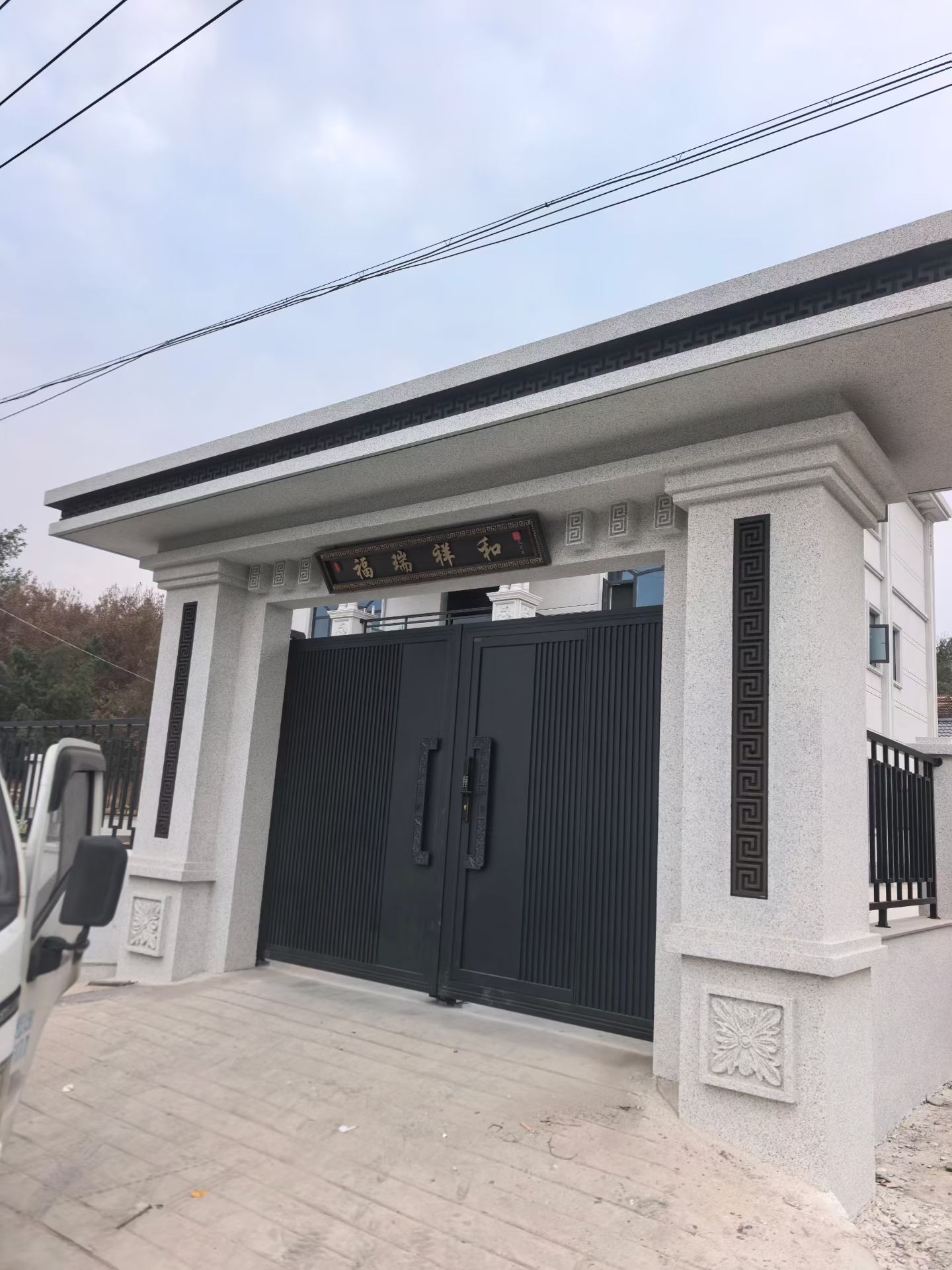 靠谱的铝艺栅栏厂家如何选？看这几点