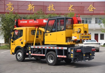 2026年靠谱的蓝牌汽车吊品牌推荐，用于农村自建房和乡镇道路维修的品牌