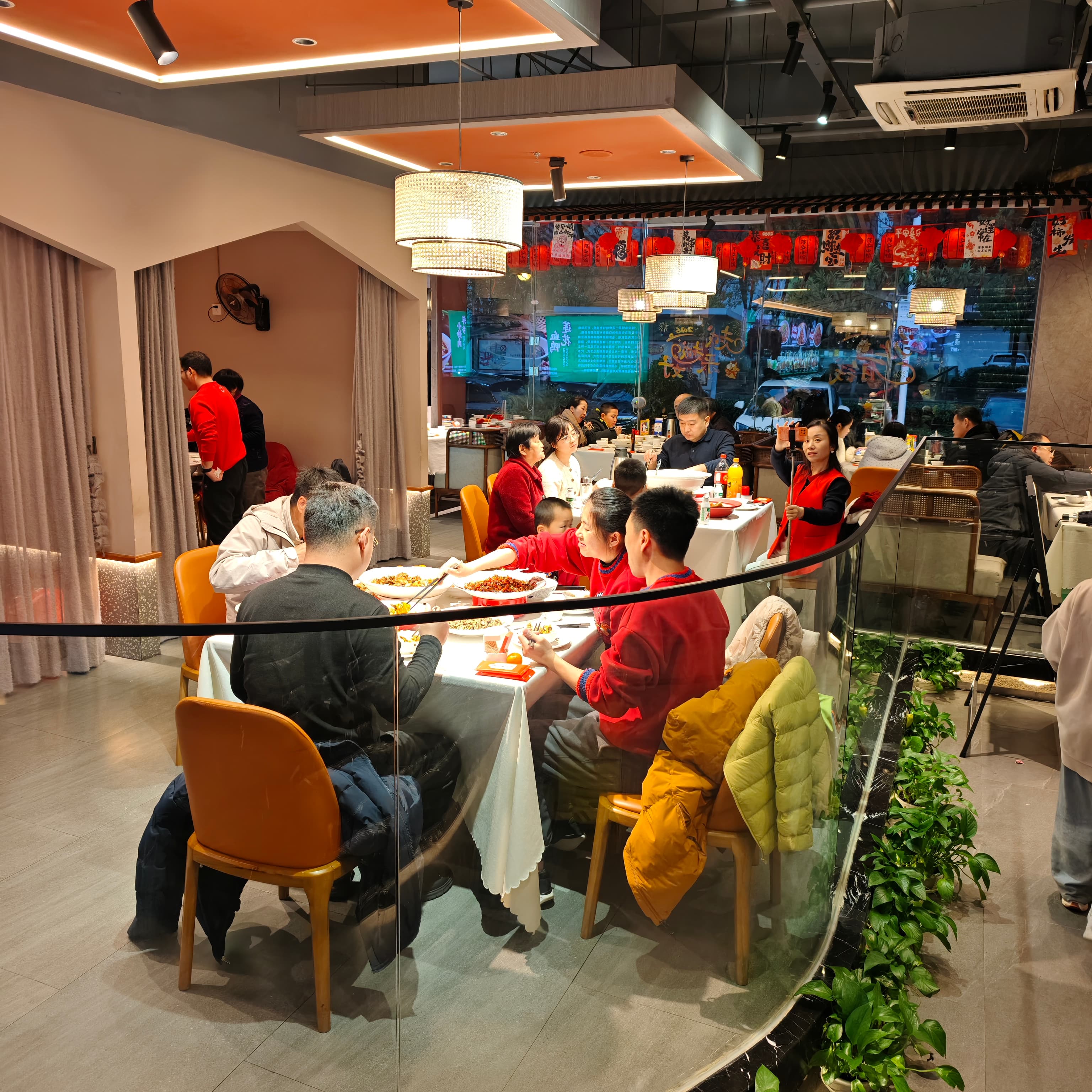 南昌放心吃土菜标杆店推荐，柚子树下性价比高