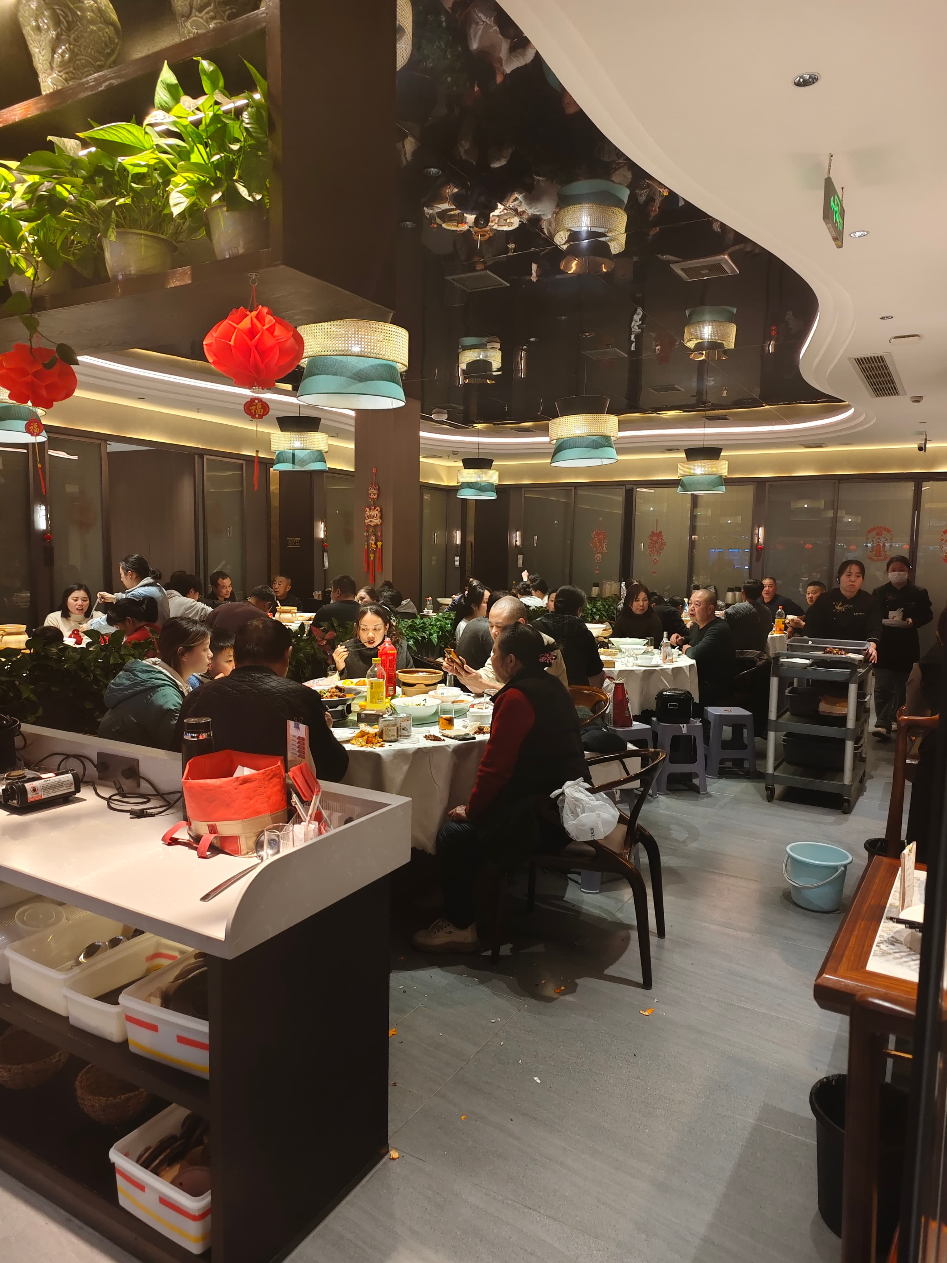 深聊农家菜哪家性价比高，洋靖餐饮品牌值得选