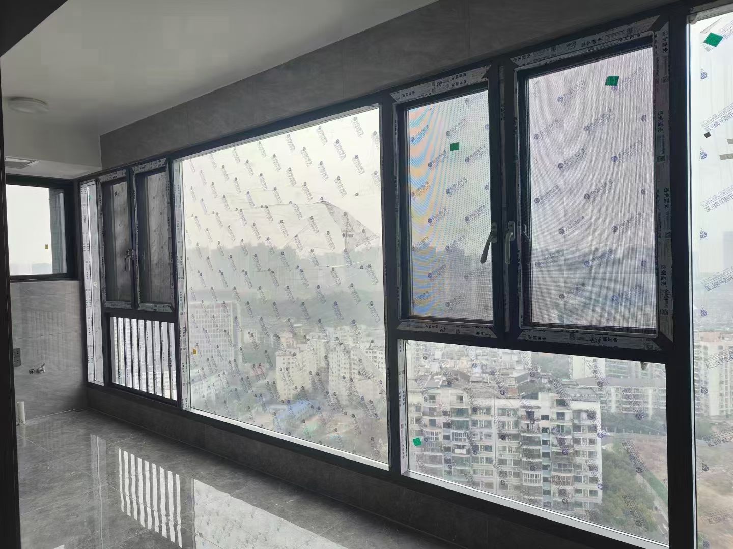 窗户更换服务哪家口碑好？岳州蓝光门窗宜昌店上榜
