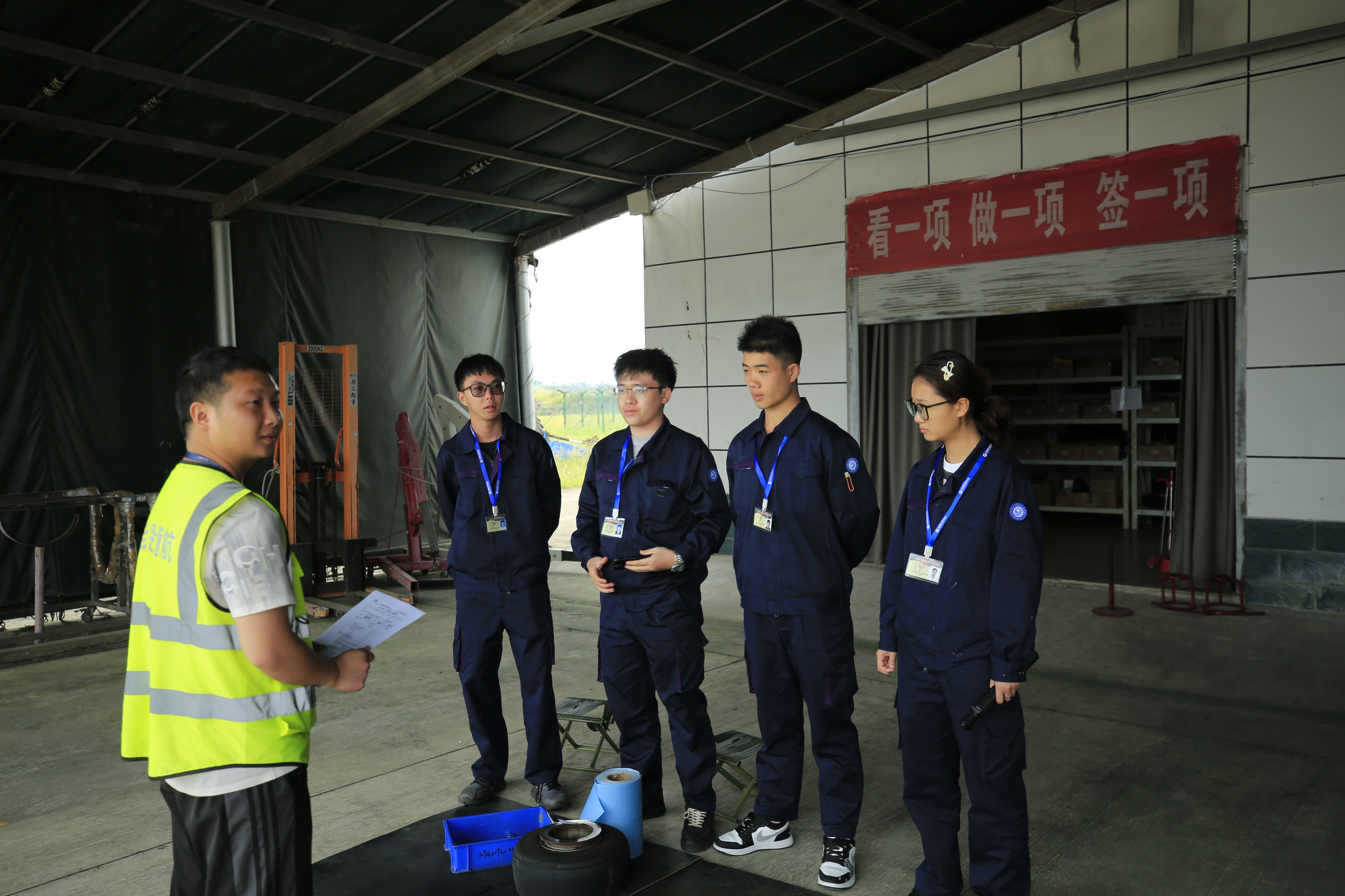 云南全日制机场运行服务与管理专业就业好的学校有哪些？本地靠谱院校排行榜(图2)