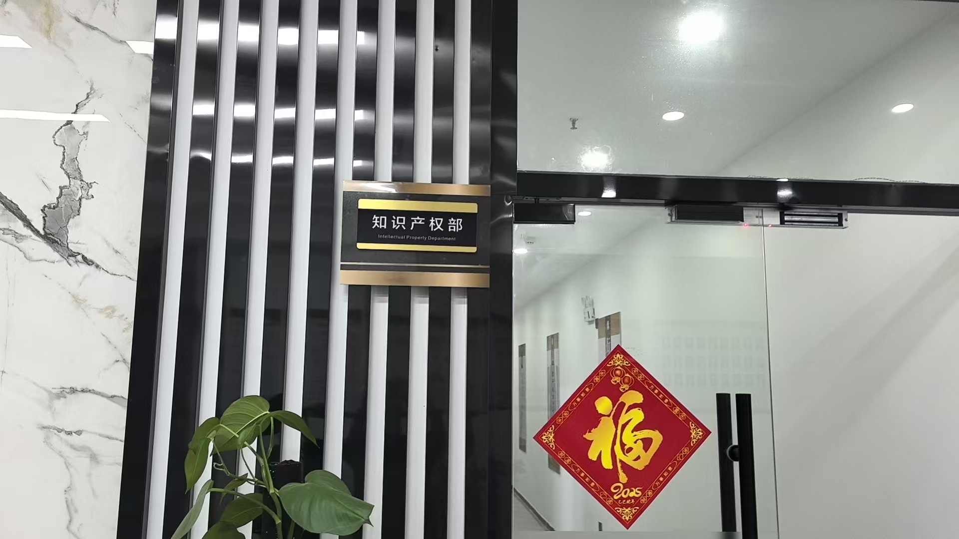 有没有专门处理企业重组的专业律师团队推荐几个 有没有专门处理企业重组的专业律师团队推荐几个