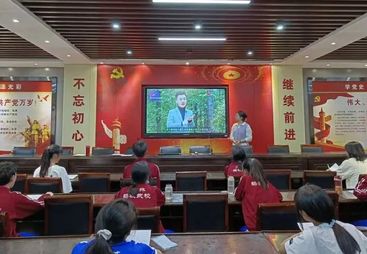 河南正规封闭式武术学校收费标准，寄宿制武术学校招生电话咨询