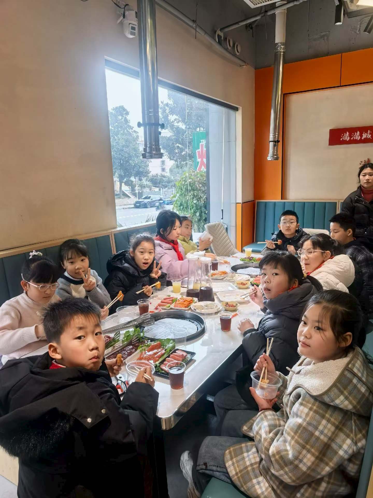 满仔烤肉店，满足你对宜昌美食的所有期待