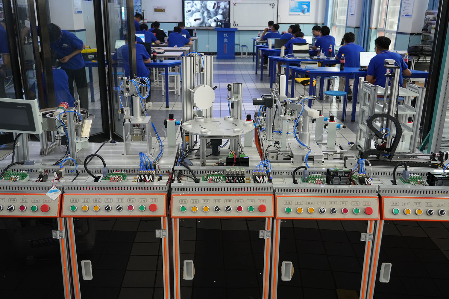 2026年PLC实训台操作学校实力参考 2026年PLC实训台操作学校实力参考