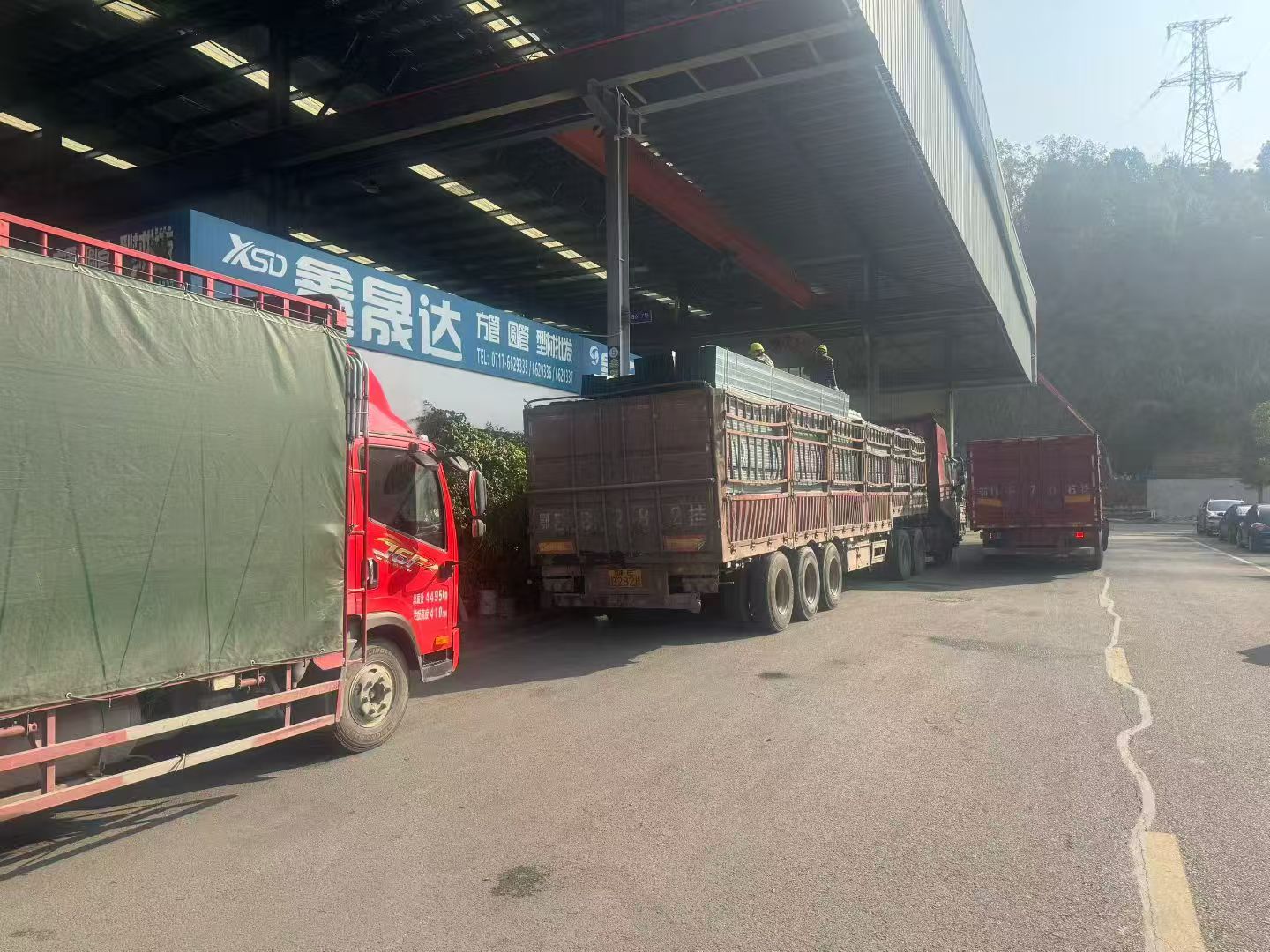 下游钢贸商进货批发钢铁，为何都选鑫拓钢铁？