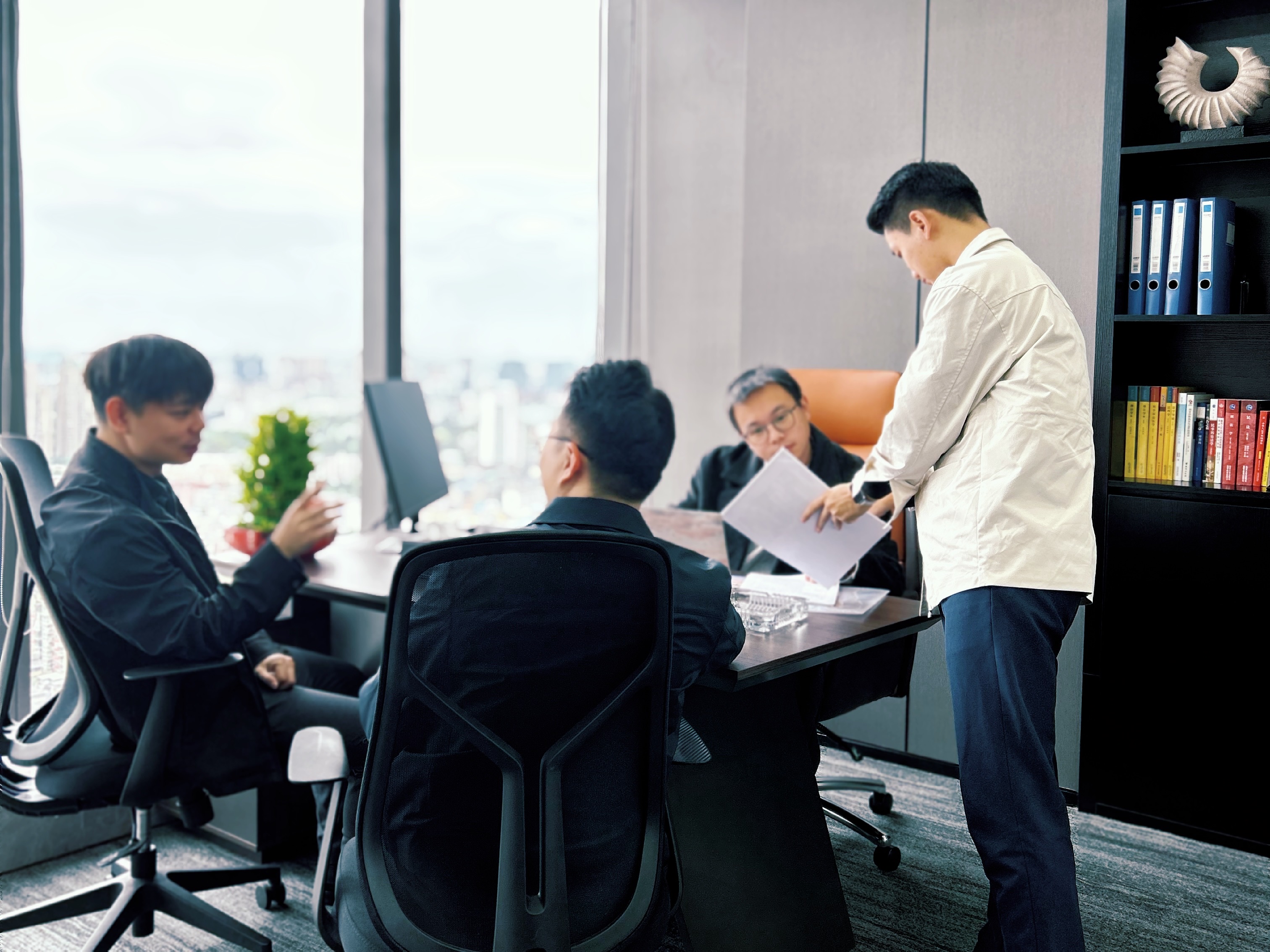成都处理异地离婚纠纷律所哪家好？满盏律师靠谱之选