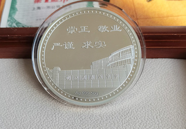 寻找能一站式做银币和纪念章组合套装的定制服务商？