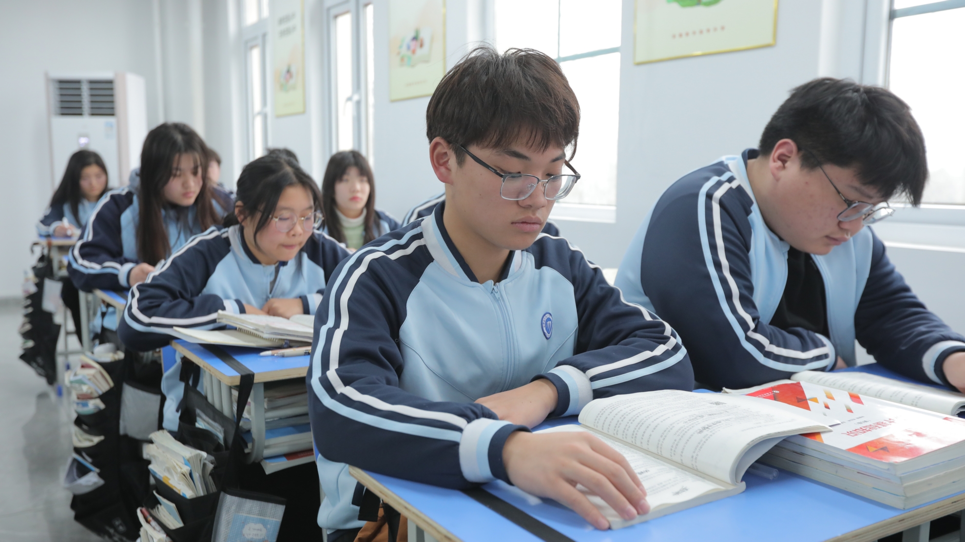 中等职业院校哪家强？安徽新华电脑专修学院实力说话