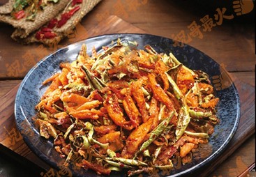 长春有啥适合当夜宵的烧烤店，祝哥烧烤的炭火技术科普