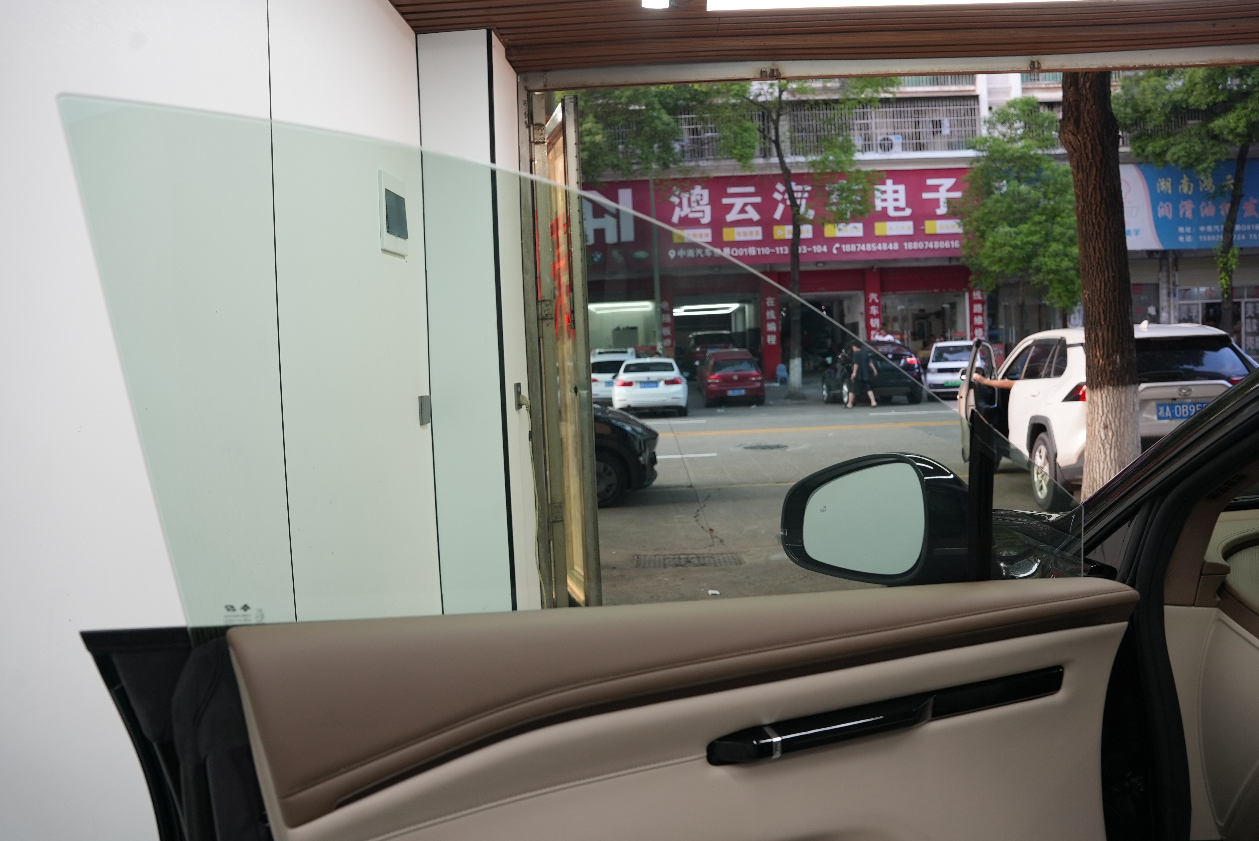 2026年长沙县正规的特斯拉Model Y贴太阳膜门店选择指南 2026年长沙县正规的特斯拉Model Y贴太阳膜门店选择指南