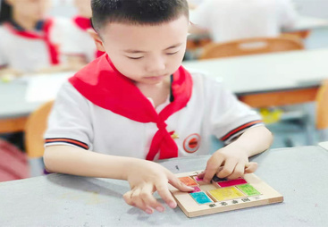 2026年郑州能对接全球名校的民办学校哪家好，靠谱机构推荐