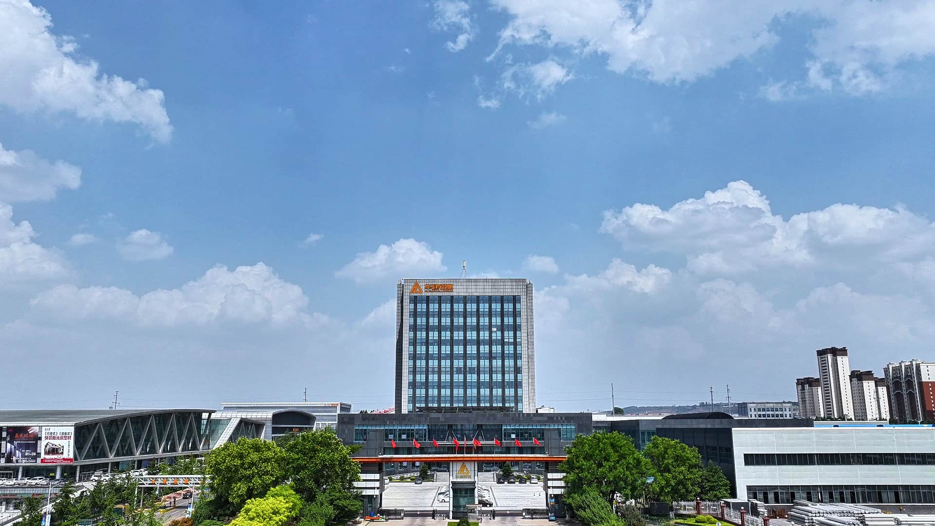 华建铝业门窗铝型材来样定制供应商合作实力参考 华建铝业门窗铝型材来样定制供应商合作实力参考