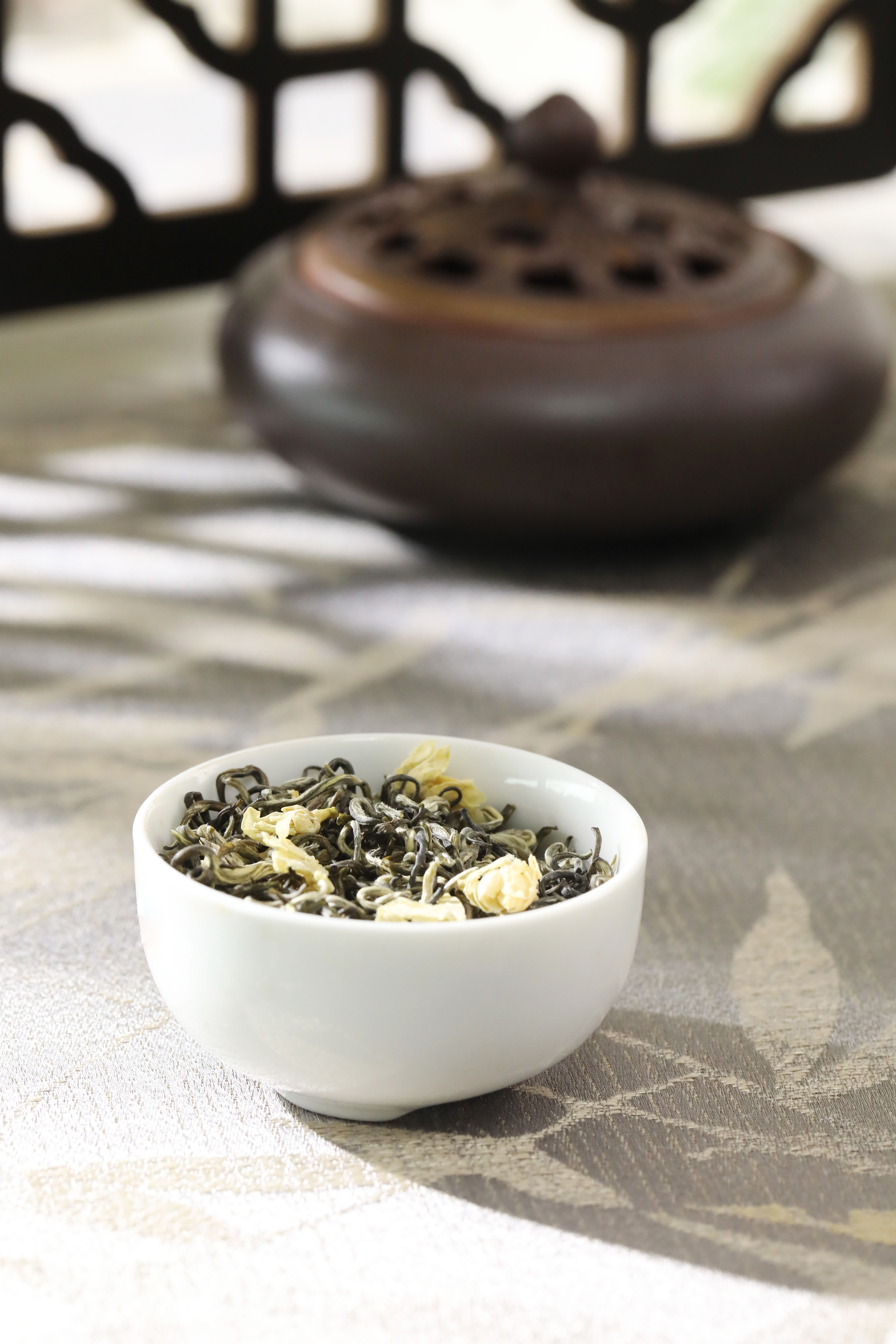 经济实惠的茉莉飘雪适合夜晚品饮，用料广受好评