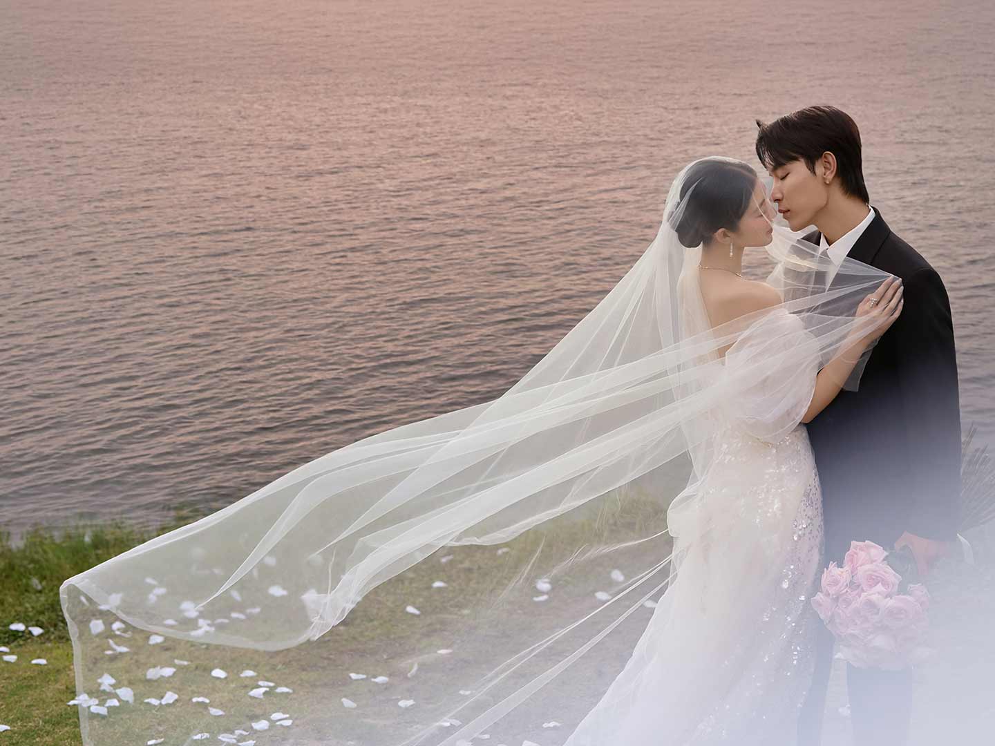 绵阳有实力的双影像婚纱摄影专业公司:帆拉斐双影像婚纱摄影珍藏级婚纱照挑选全攻略(图3)