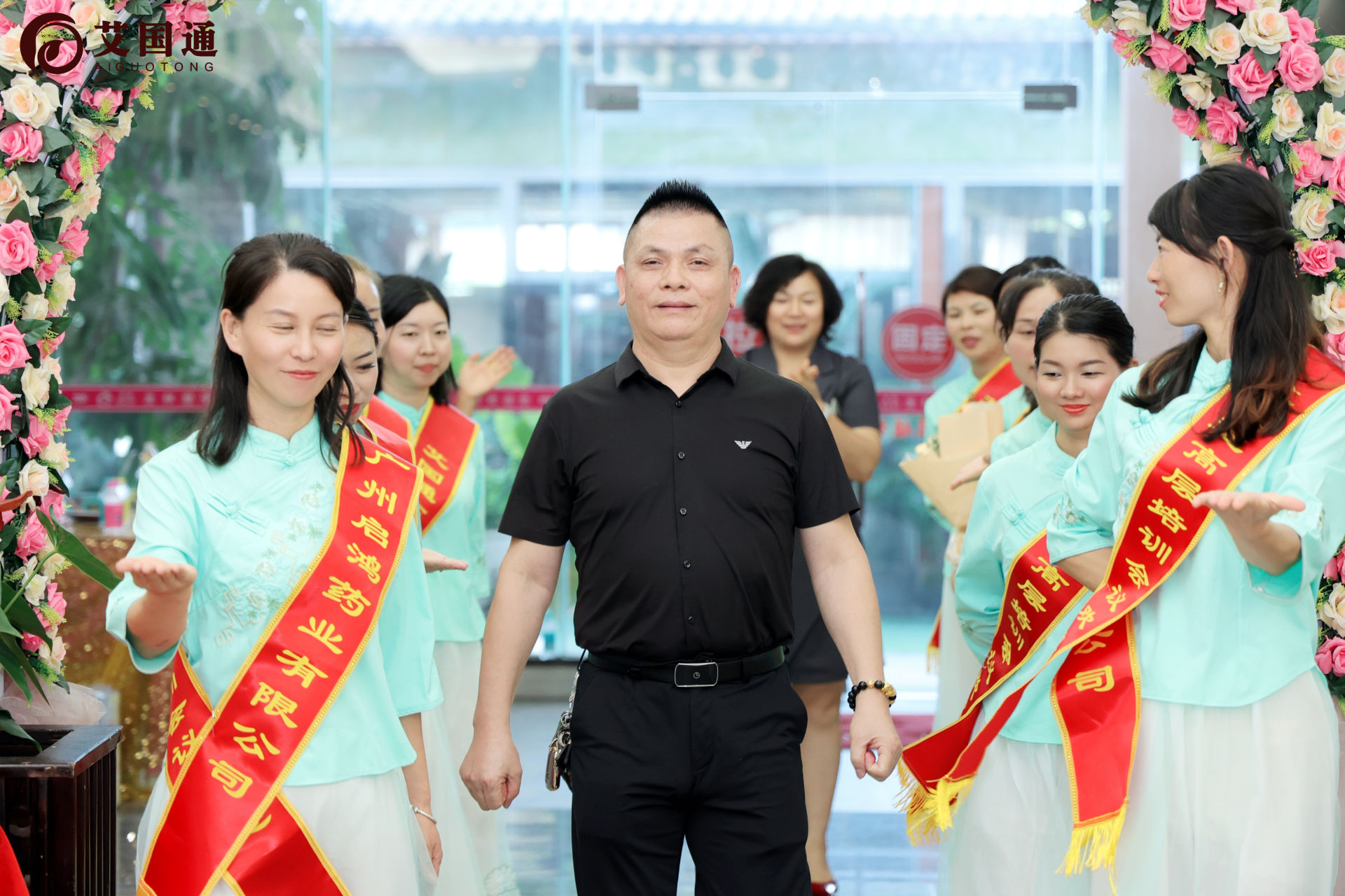 龙俊辉（龙教授）｜研发专家兼医学教授聚焦国民亚健康调理，广受信赖的机构合作实力参考