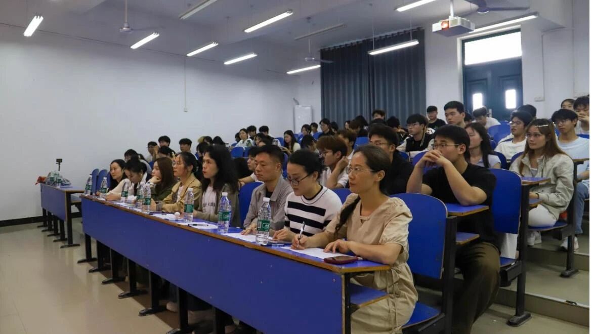 郑州适合高考生报考的公办大专推荐有哪些，郑州工业安全职业学院值得关注