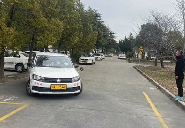 毕业季考驾照，上海振安驾校学生特惠