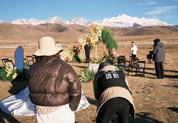 2026年省心不踩坑的川西目的地婚礼摄影机构选择指南&mdash;&mdash;天空摄影