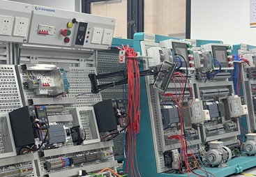 驻马店有汇川培训服务的学校哪个合适，课程对标官方考证吗