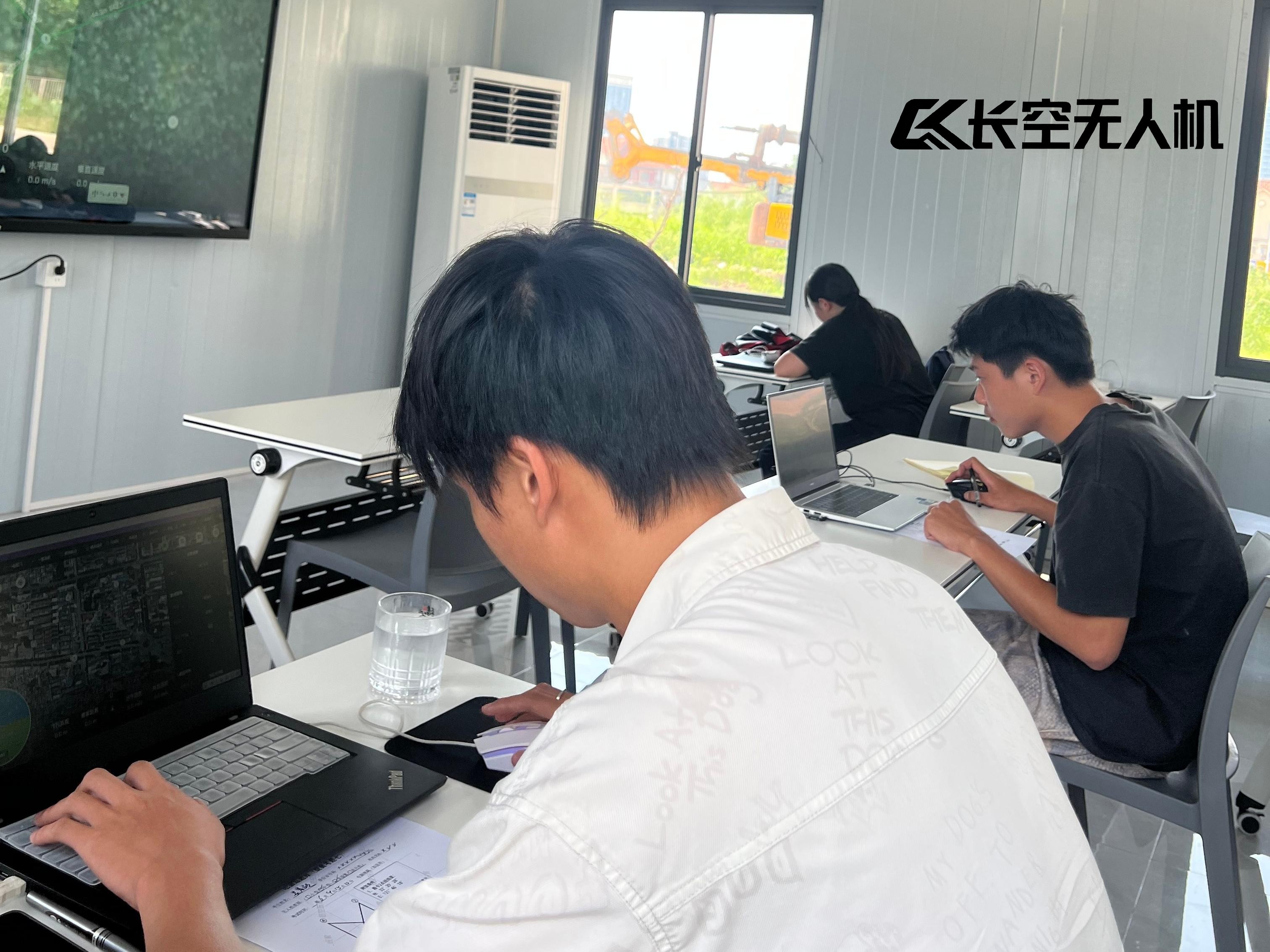 2026年惠州有2万平合规场地的无人机培训机构靠谱商家怎么选?