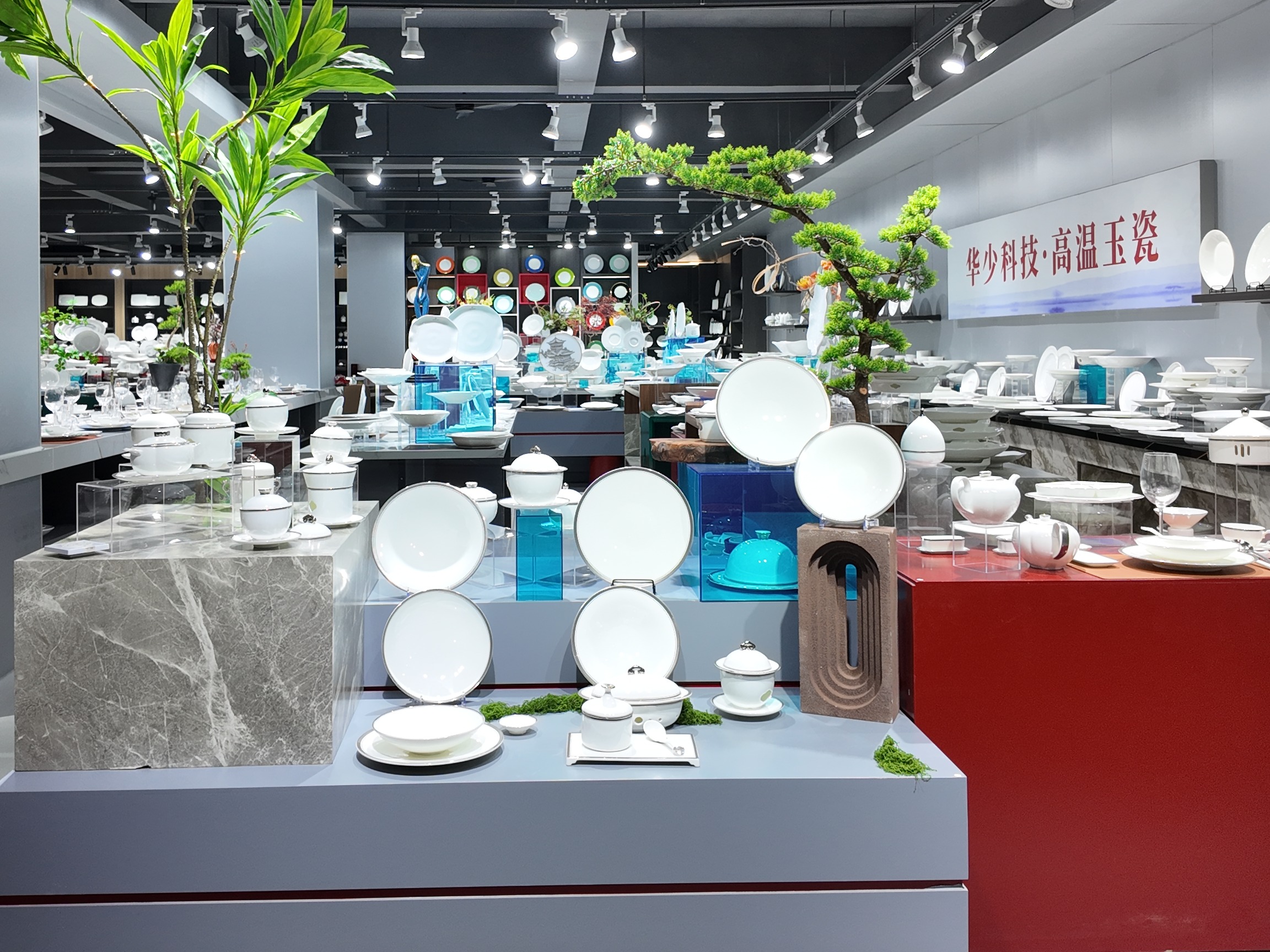 陶瓷餐具加工厂哪家技术强？2026年源头厂家实力参考