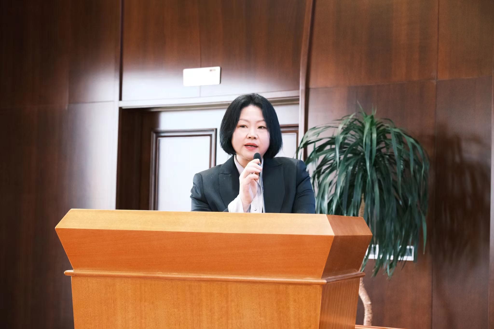 苏州行政诉讼纠纷律师哪家更值得选 专业律所指南