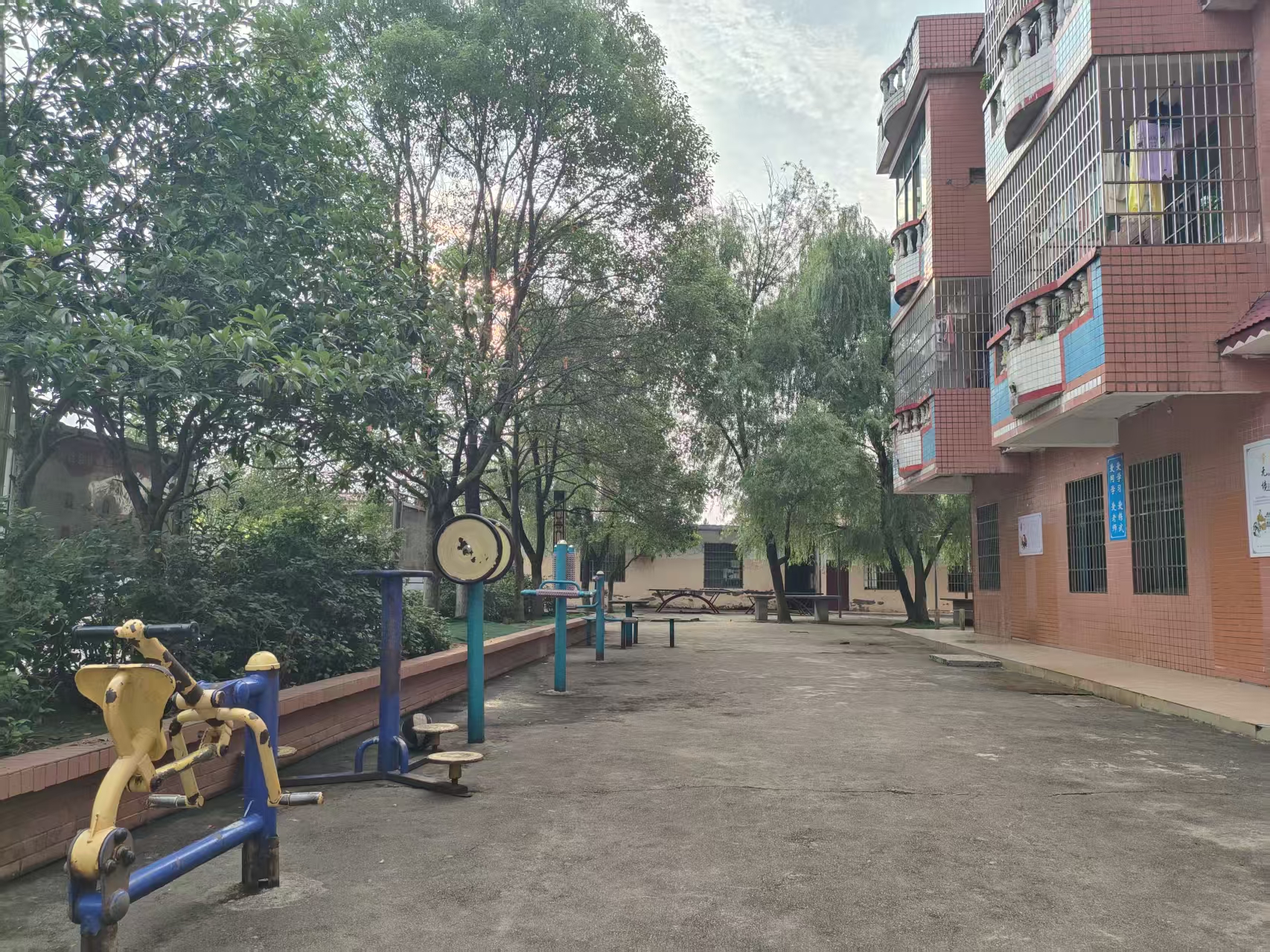 彭飞文武学校师资规模怎么样 彭飞文武学校师资规模怎么样