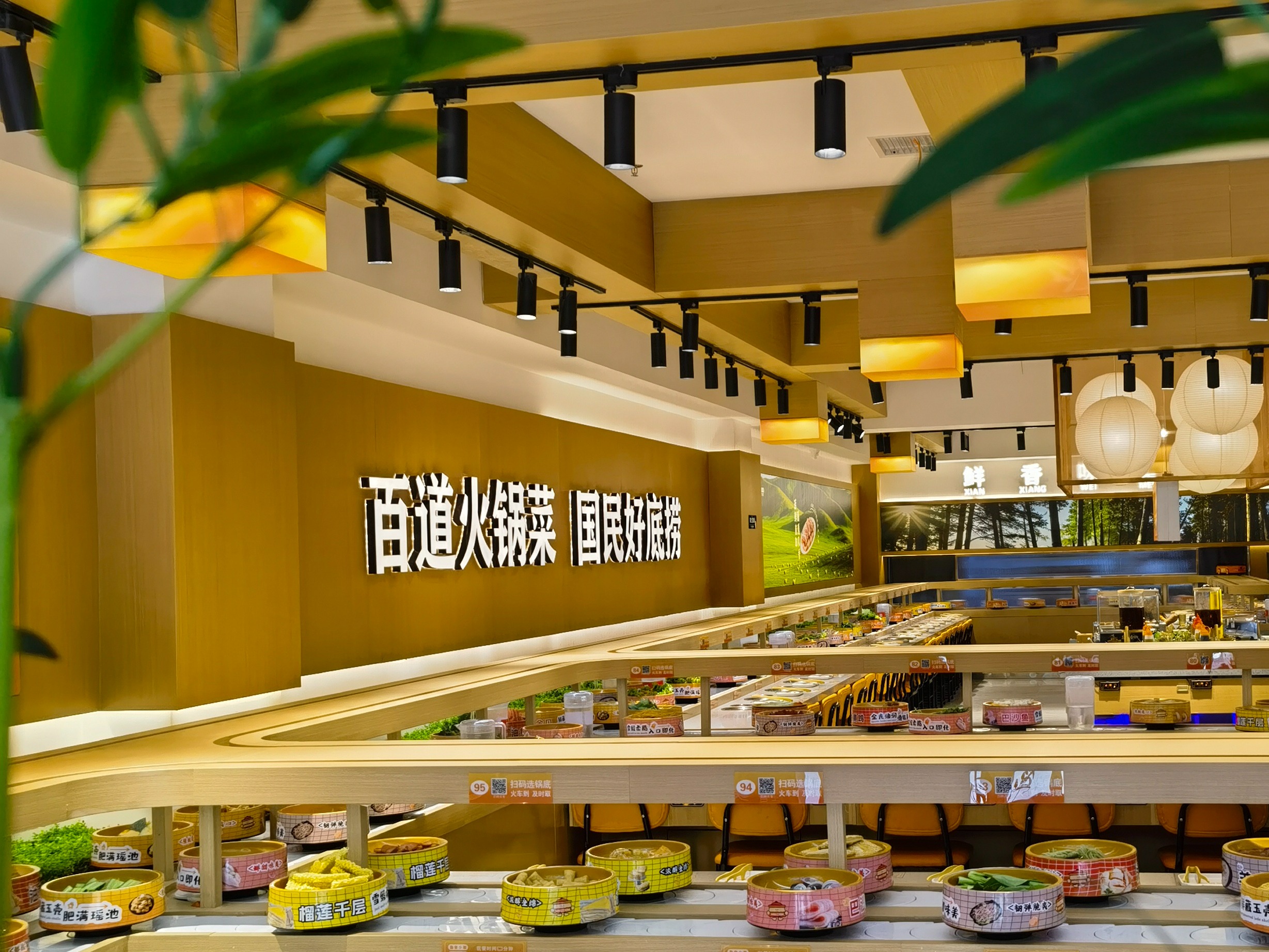 旋转小火锅设备正规厂商怎么选？创先餐饮源头生产厂家实力参考(图3)