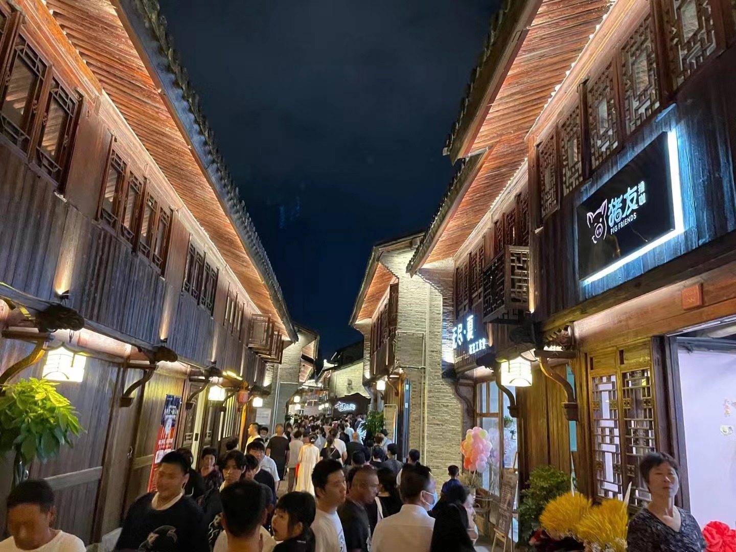 2026年夜游灯光灯具行业现状与正规源头厂家选择指南 2026年夜游灯光灯具行业现状与正规源头厂家选择指南