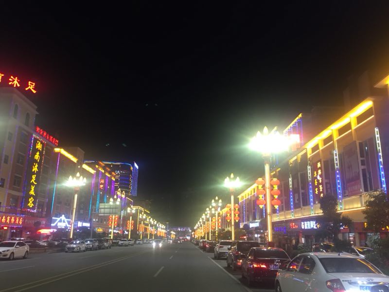 2026年实力之选:夜游灯光灯具供应商挑选全攻略
