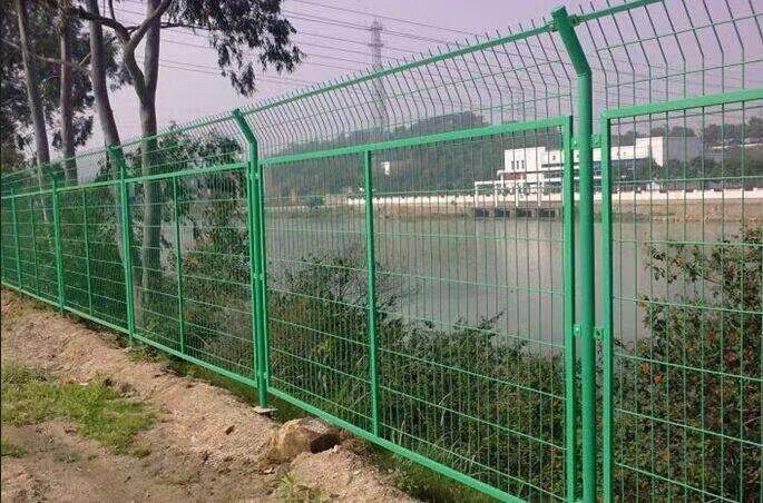 宝佳工贸的劣势是什么