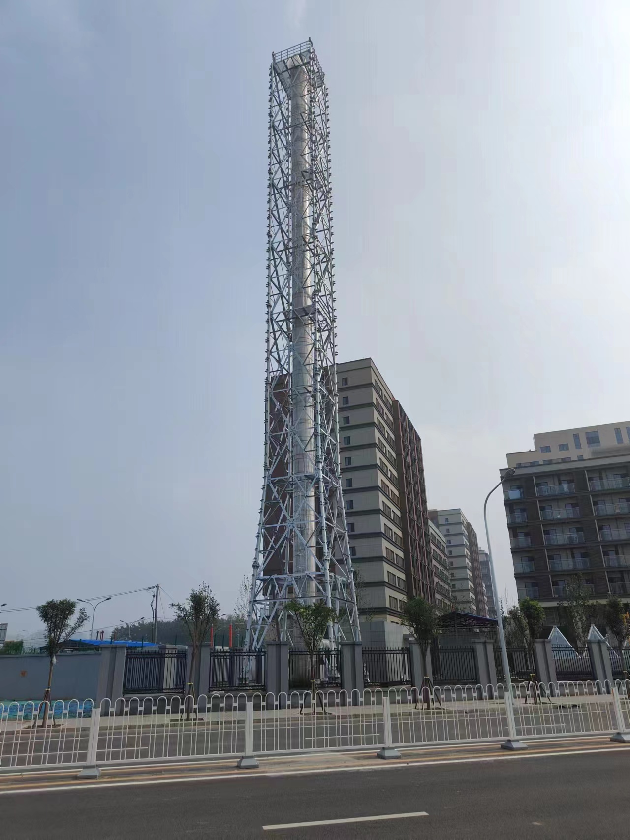 浙江我想找做废气排放配套的烟囱塔厂家推荐,这些靠谱厂家实力参考(图1)