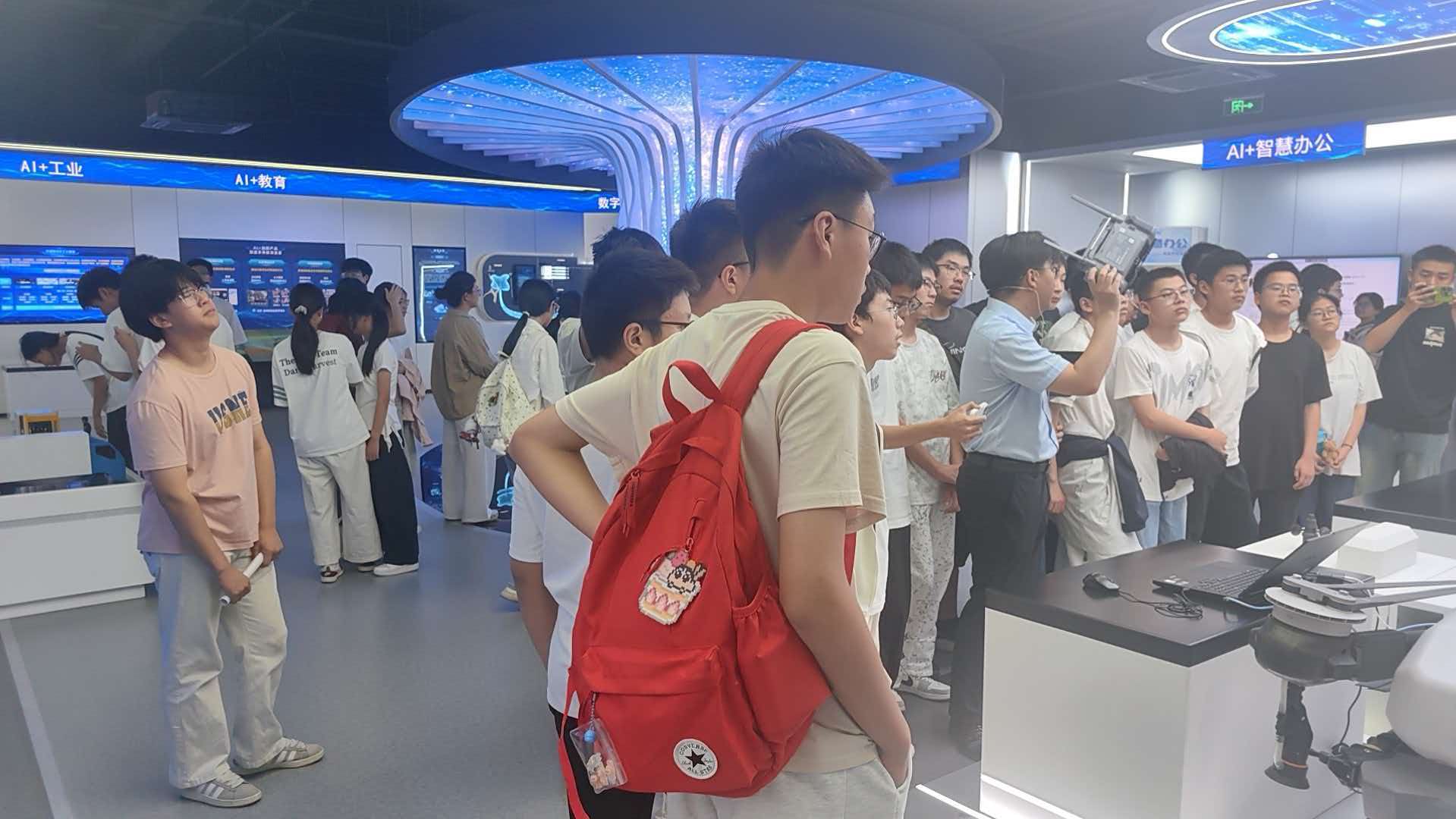 卓尔教育专业吗 卓尔教育专业吗