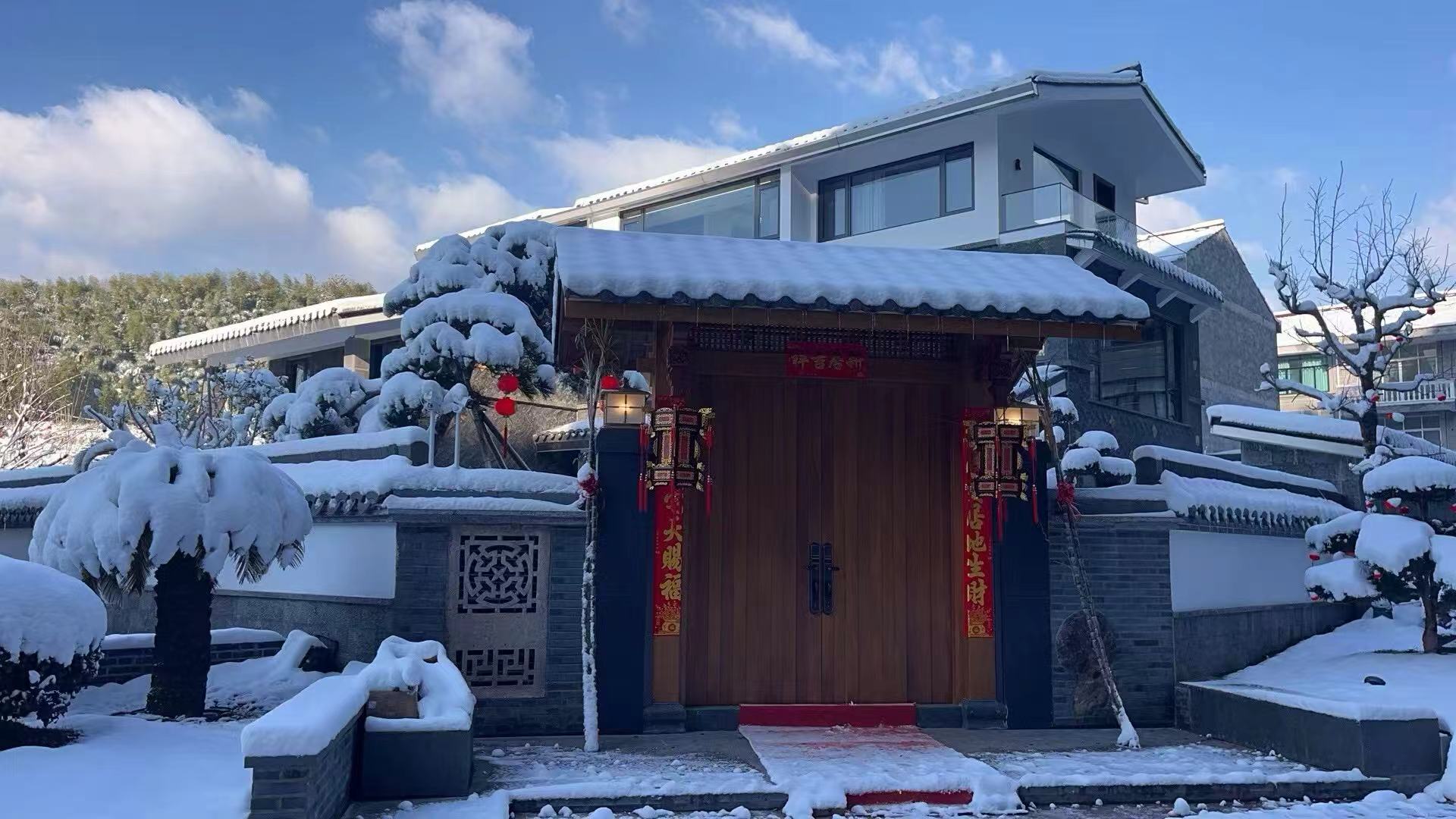 朝皇居红木家具可以信任吗 朝皇居红木家具可以信任吗