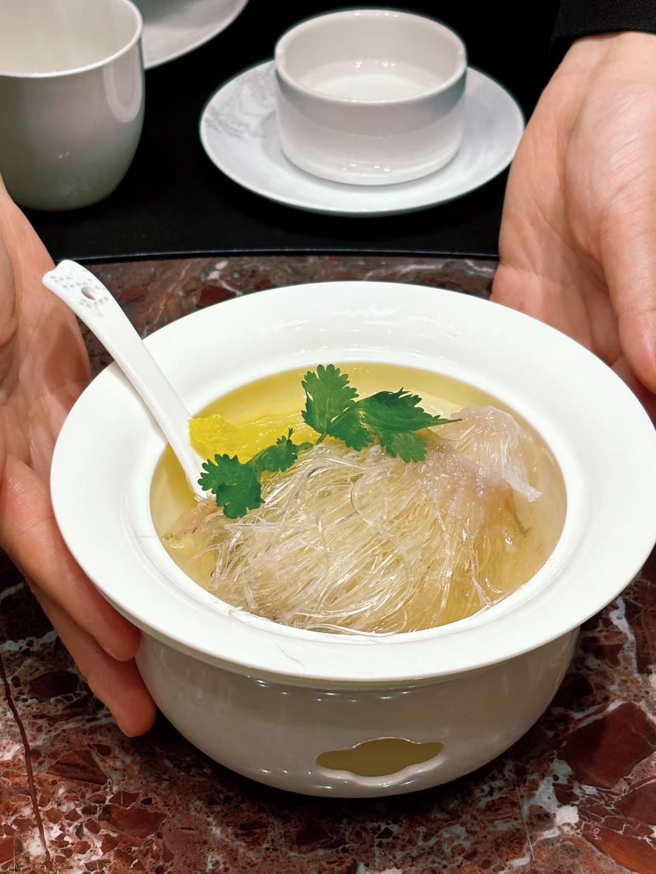 就捞赶鲜海鲜大排档：有独立包厢的海鲜大排档用户力荐