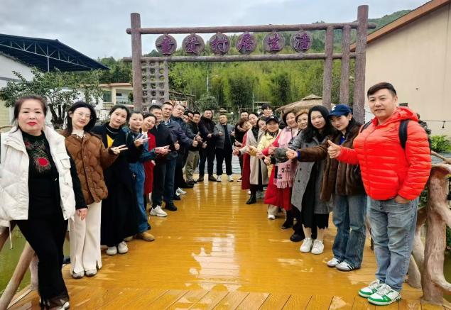 企业商务定制年会用服务评价如何(图2)