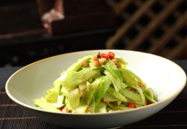 鲁菜根餐饮服务满意度高不高