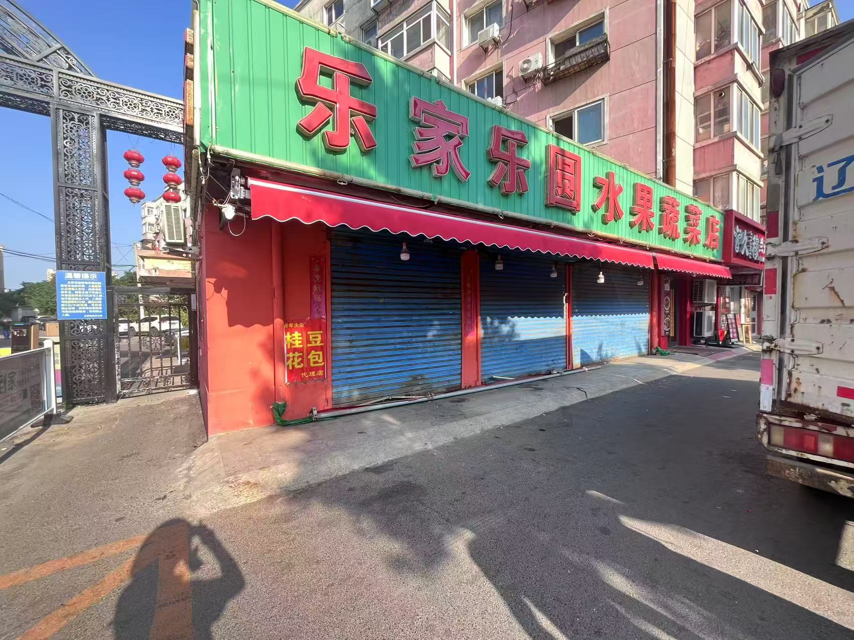内蒙古实力之选：卓美阳篷手动伸缩遮阳棚生产厂家用户力荐